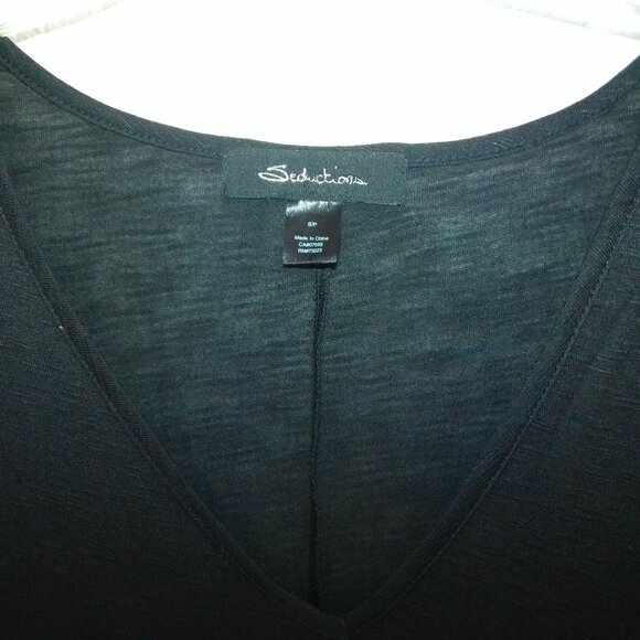 Seductions,  Black V-neck T-Shirt with fringes design - Picture 6 of 7